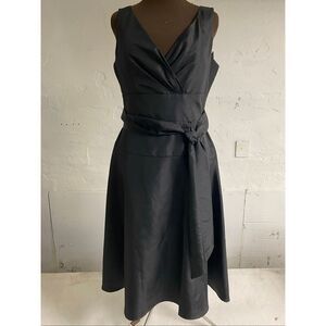 DRESSBARN • Black Polyester Satin V-Neck Belt Midi Lined Formal Dress • Ladies S